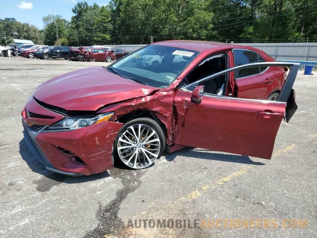 4T1B11HKXJU660621 TOYOTA CAMRY 2018