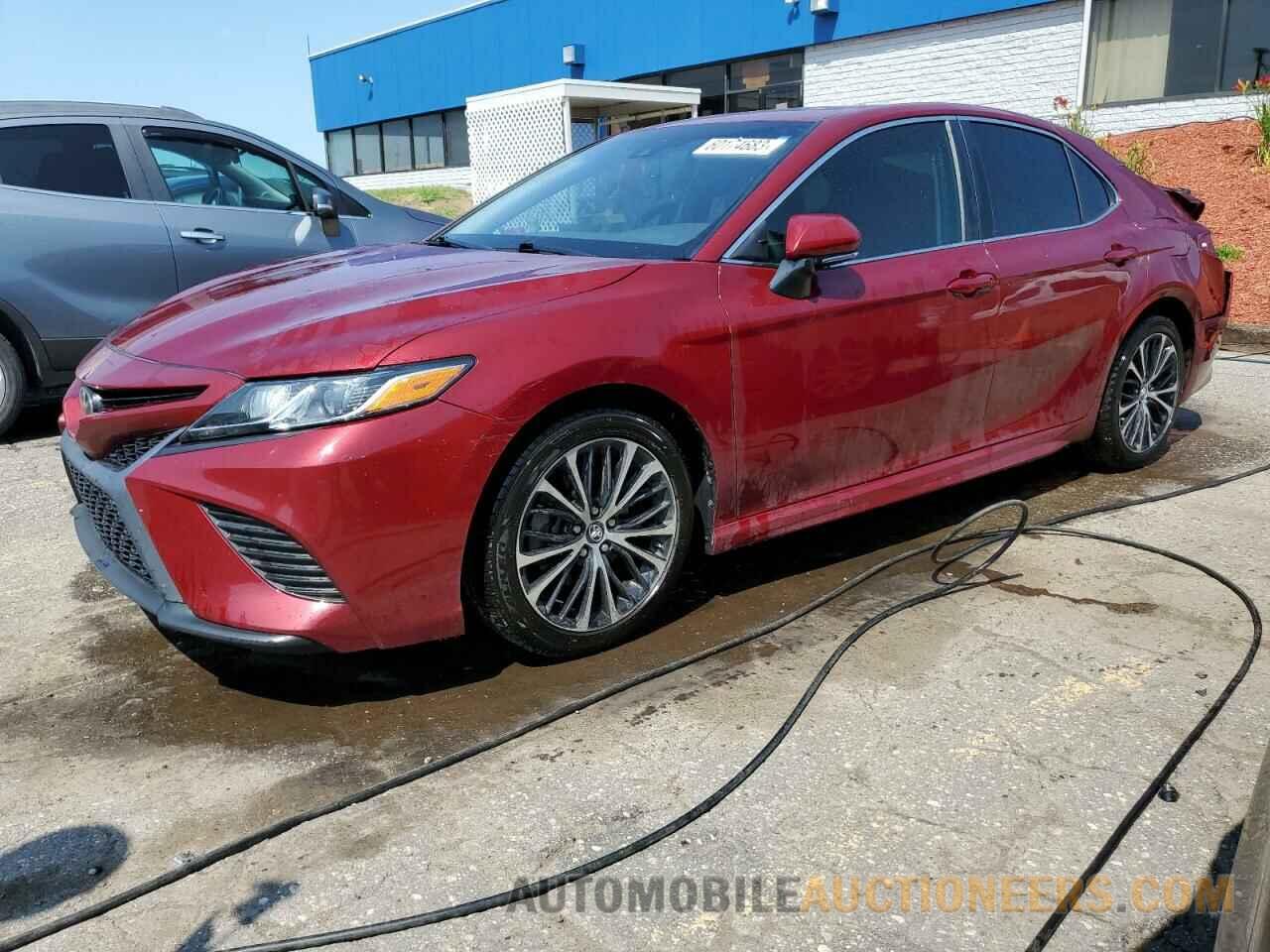 4T1B11HKXJU661848 TOYOTA CAMRY 2018