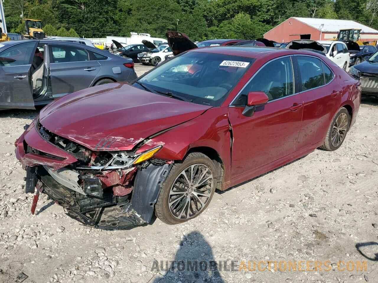 4T1B11HKXJU662661 TOYOTA CAMRY 2018