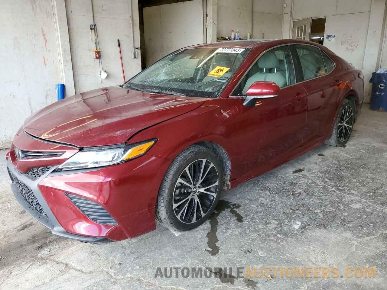 4T1B11HKXJU663972 TOYOTA CAMRY 2018