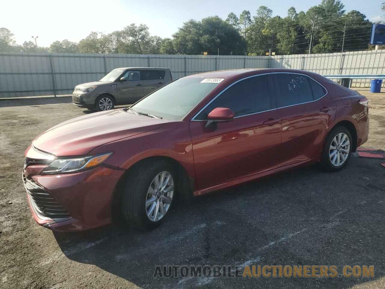 4T1B11HKXJU664295 TOYOTA CAMRY 2018