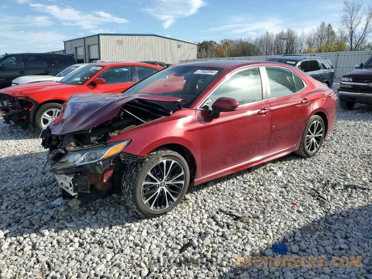 4T1B11HKXJU666659 TOYOTA CAMRY 2018