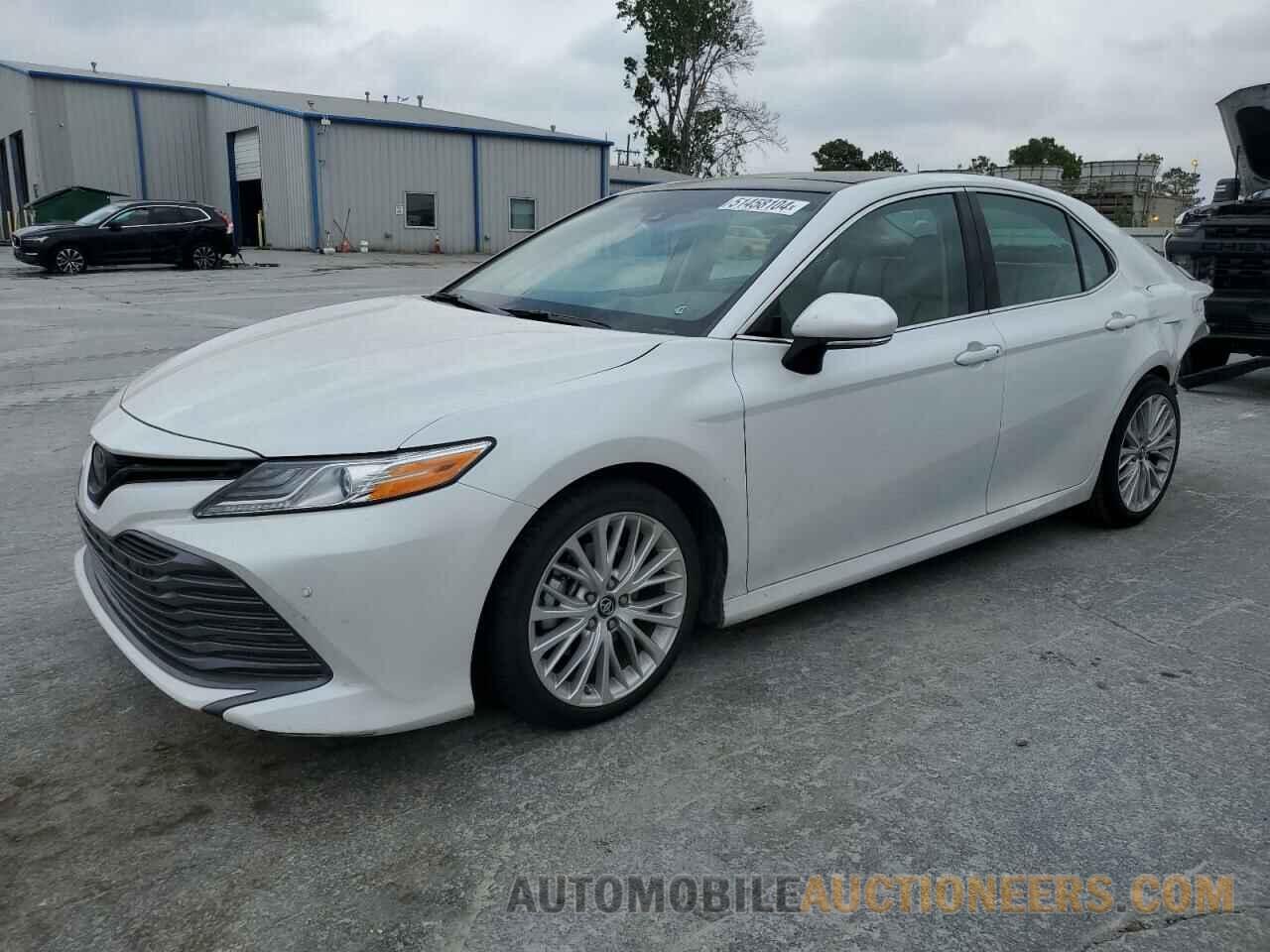 4T1B11HKXJU670081 TOYOTA CAMRY 2018