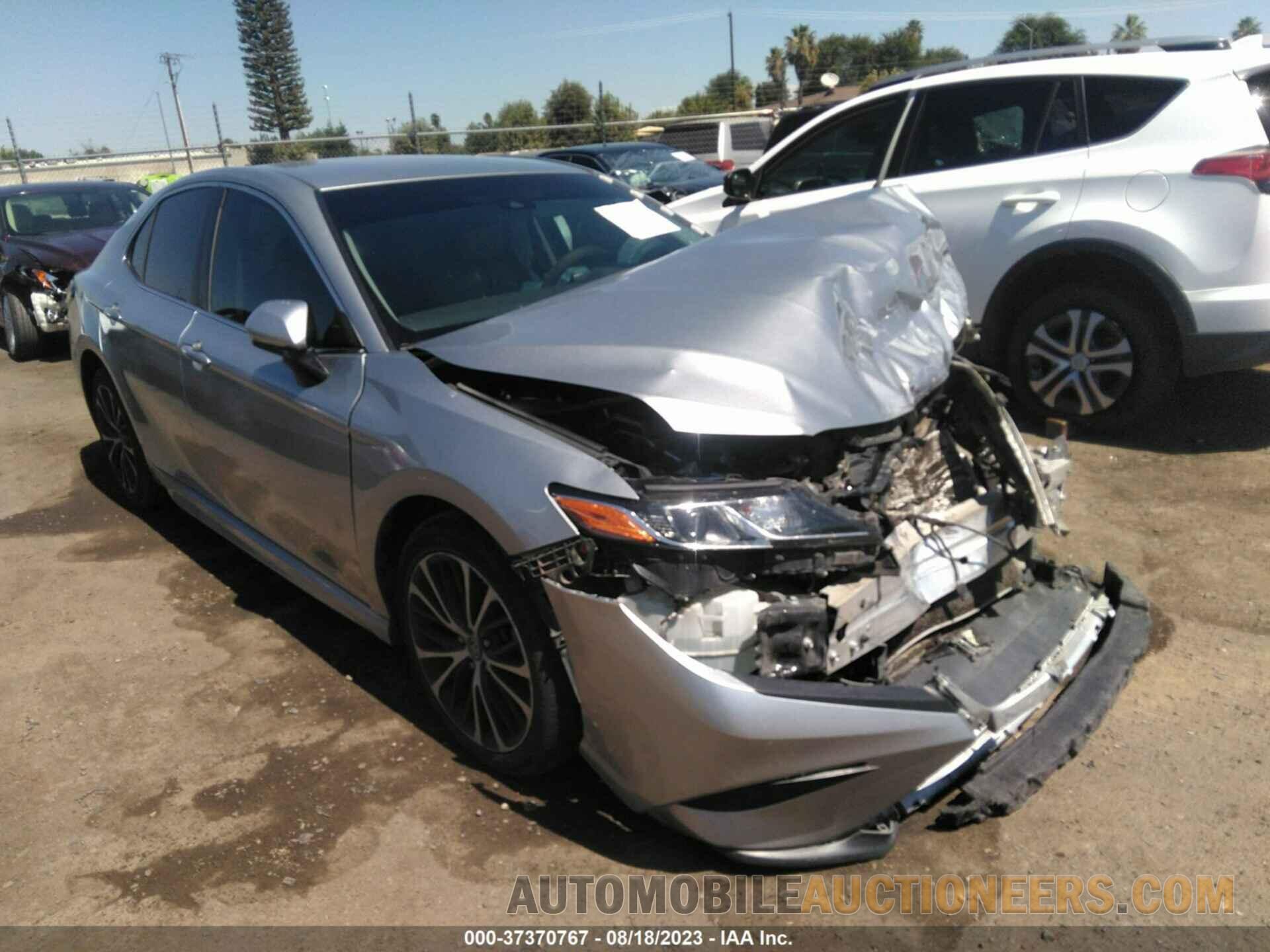 4T1B11HKXJU673255 TOYOTA CAMRY 2018