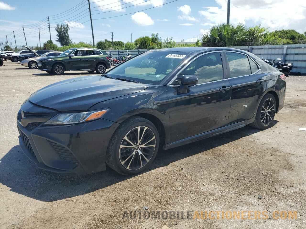 4T1B11HKXJU675992 TOYOTA CAMRY 2018