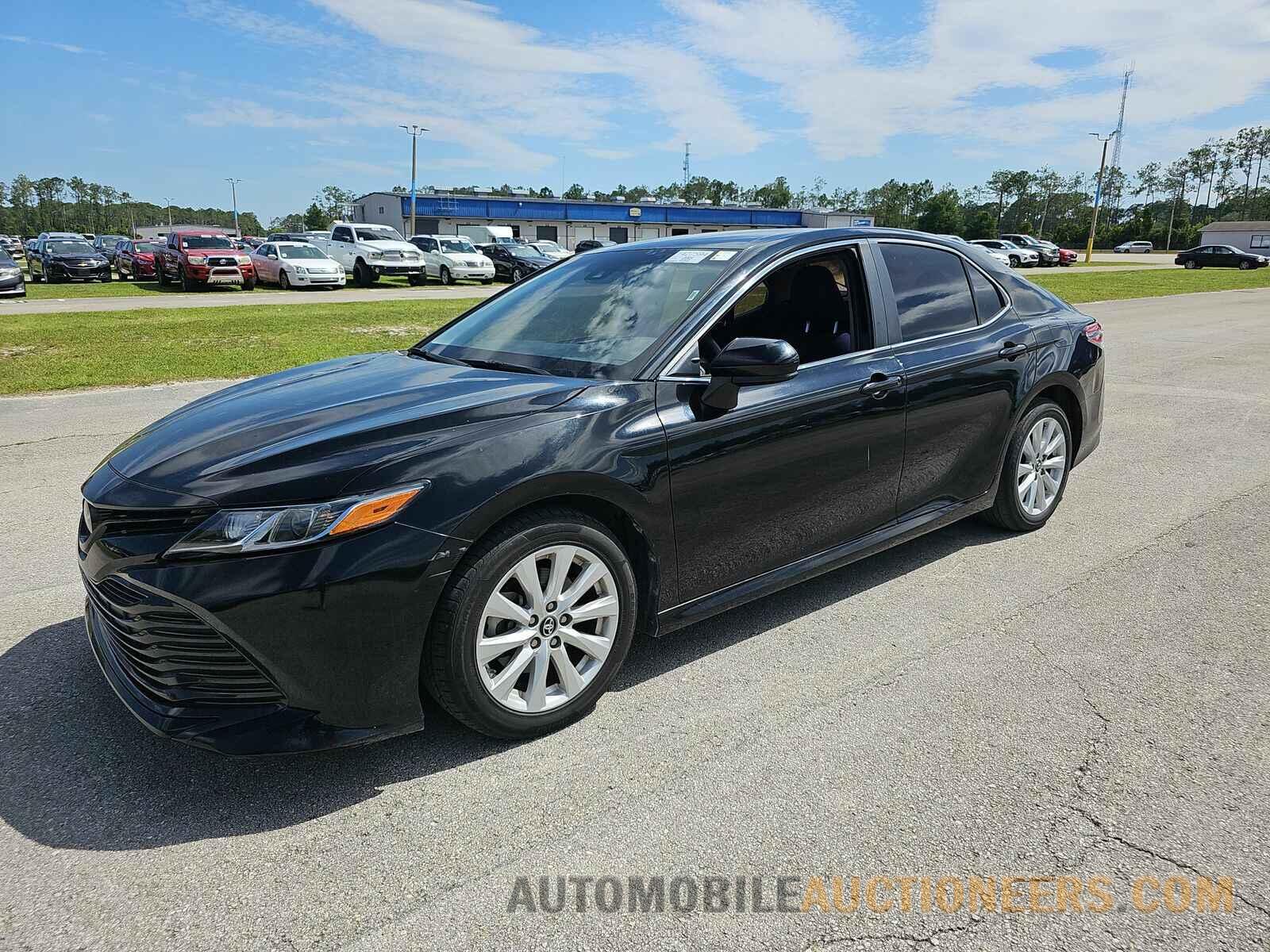 4T1B11HKXKU161240 Toyota Camry 2019