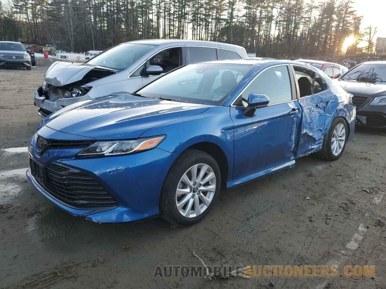 4T1B11HKXKU174392 TOYOTA CAMRY 2019