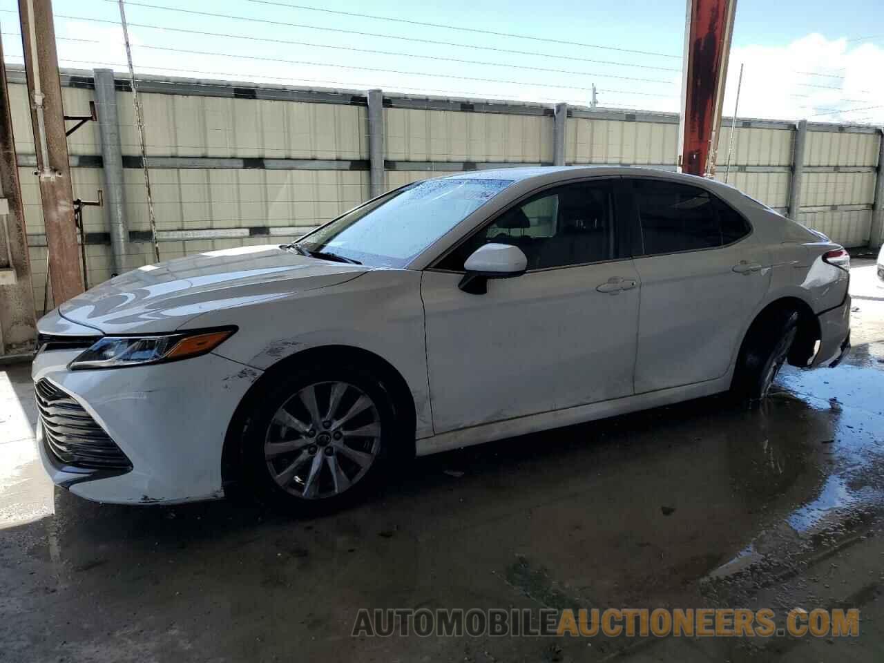 4T1B11HKXKU179320 TOYOTA CAMRY 2019