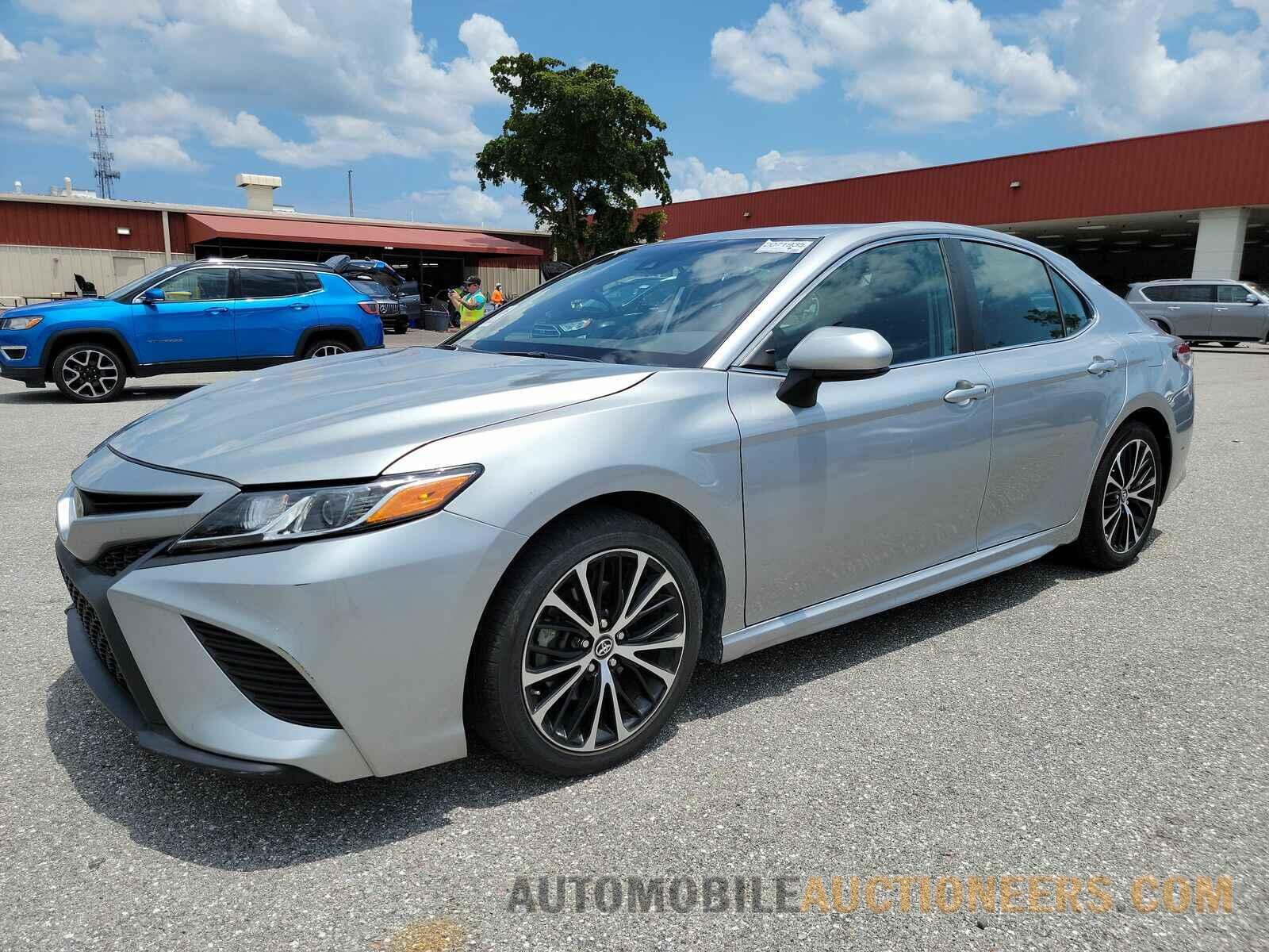 4T1B11HKXKU204877 Toyota Camry 2019