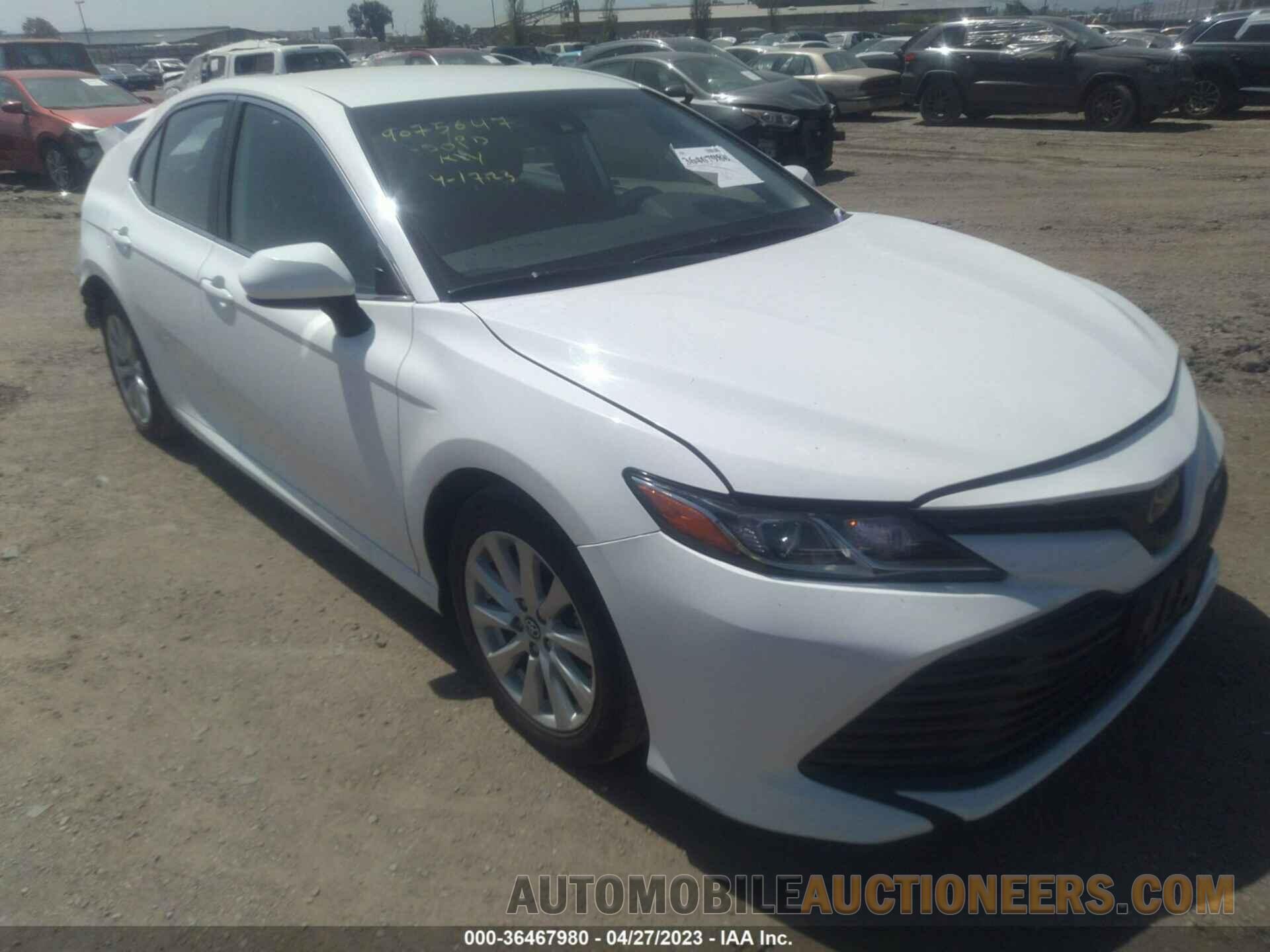 4T1B11HKXKU218200 TOYOTA CAMRY 2019