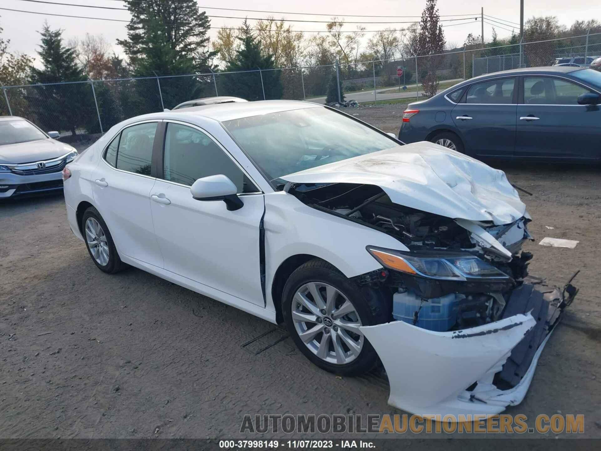 4T1B11HKXKU220304 TOYOTA CAMRY 2019