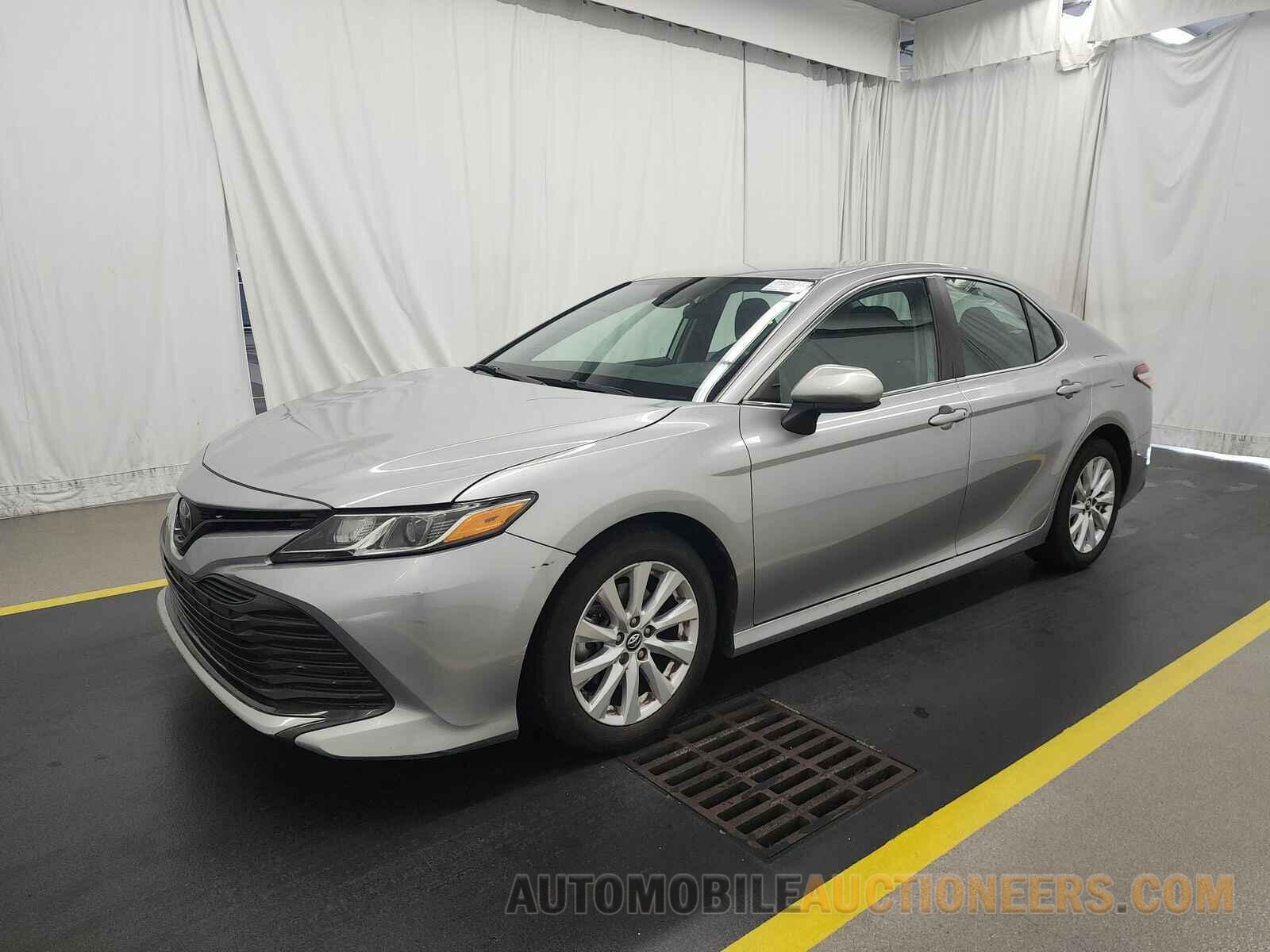 4T1B11HKXKU245977 Toyota Camry 2019