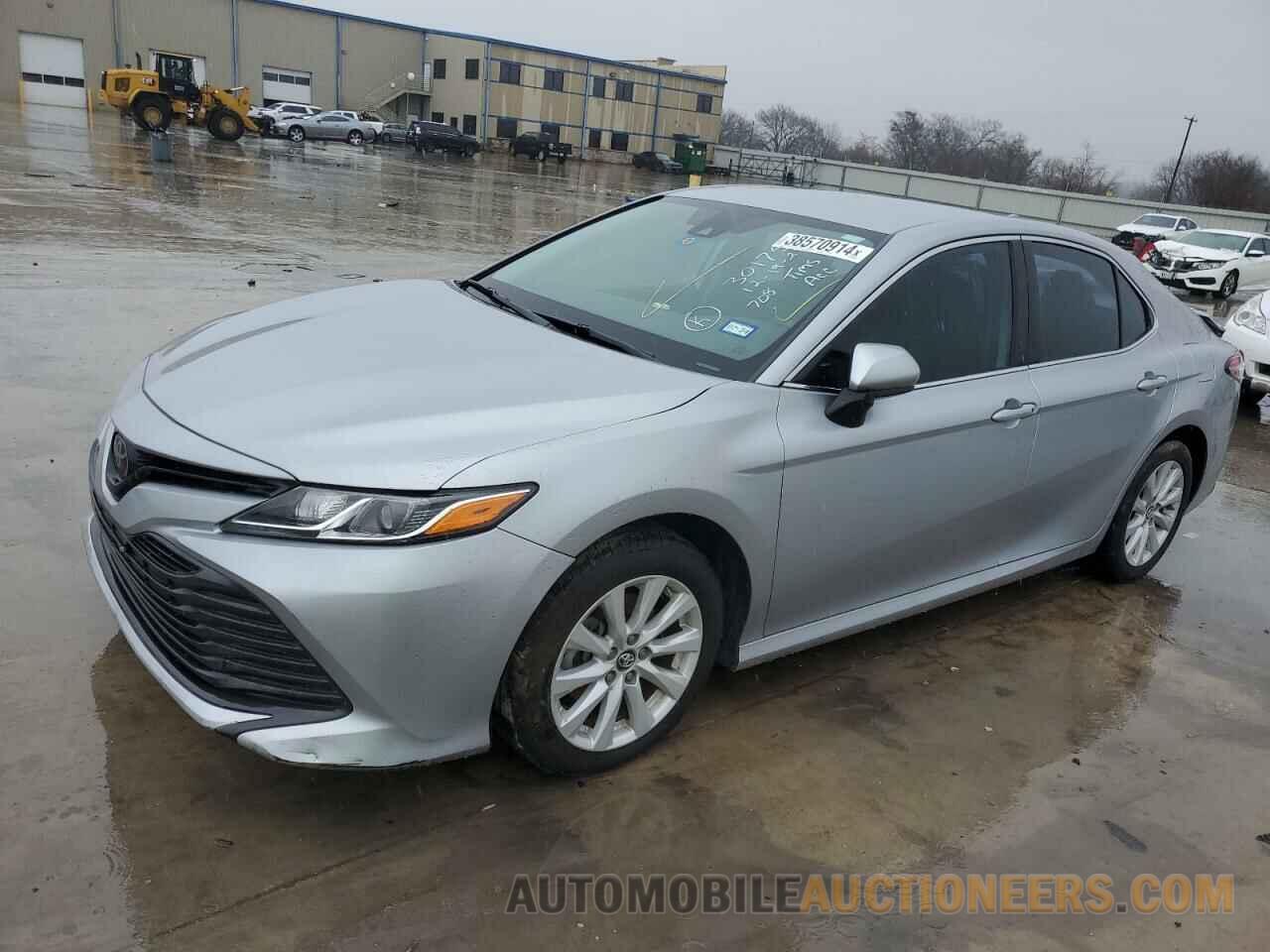 4T1B11HKXKU291504 TOYOTA CAMRY 2019