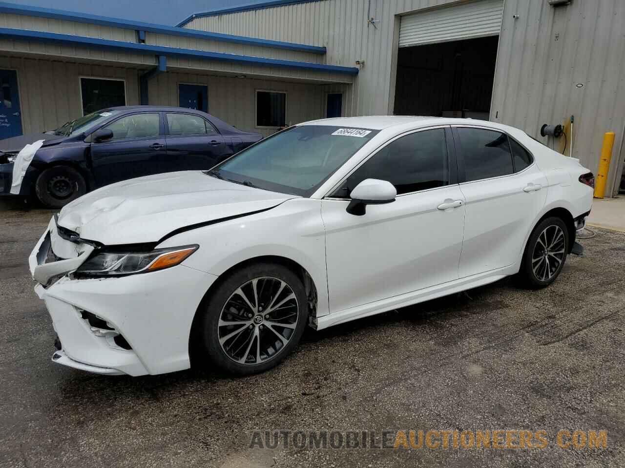 4T1B11HKXKU689621 TOYOTA CAMRY 2019