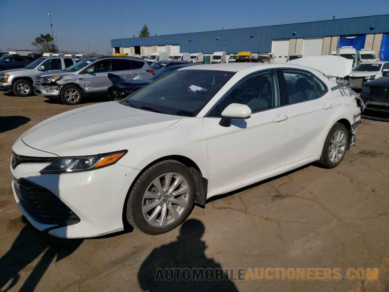 4T1B11HKXKU762826 TOYOTA CAMRY 2019