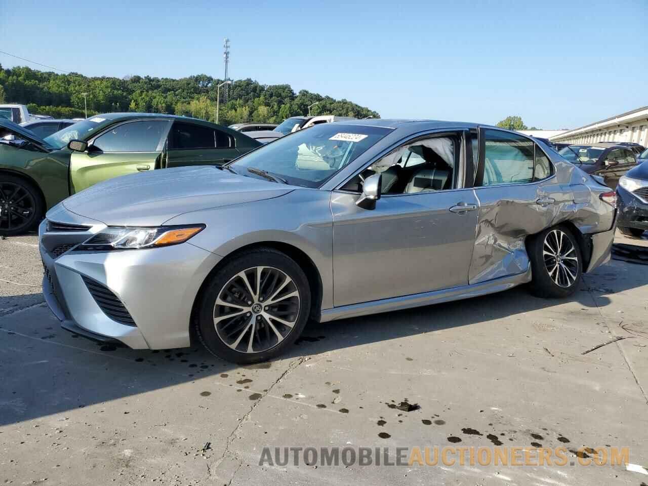 4T1B11HKXKU841817 TOYOTA CAMRY 2019