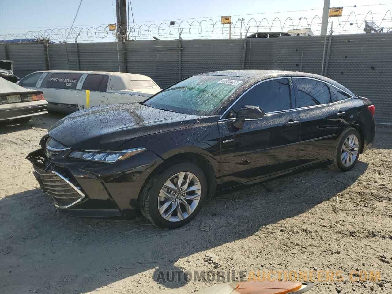 4T1B21FB5KU001122 TOYOTA AVALON 2019