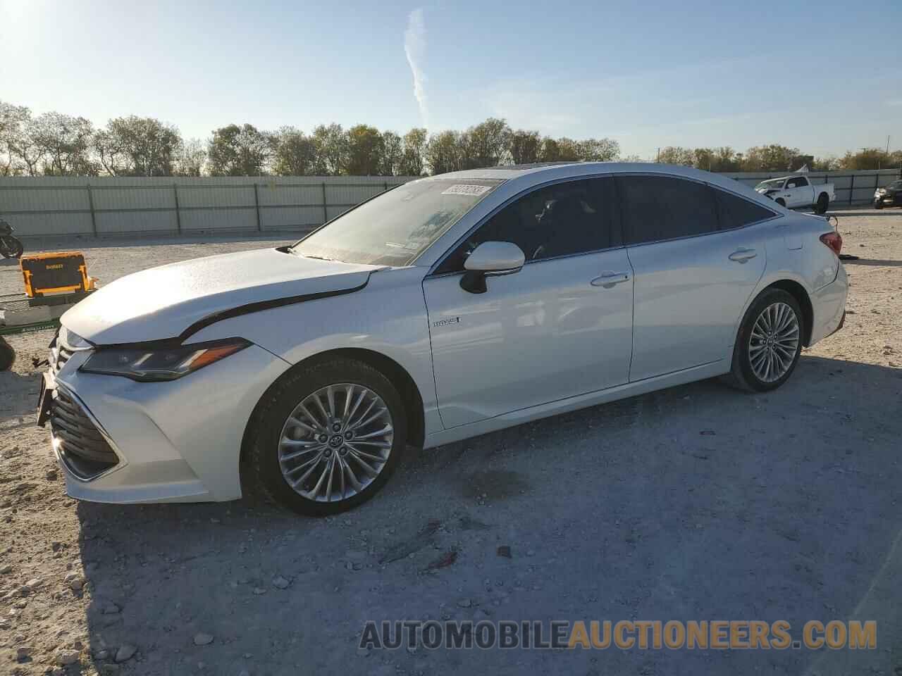 4T1B21FBXKU007224 TOYOTA AVALON 2019