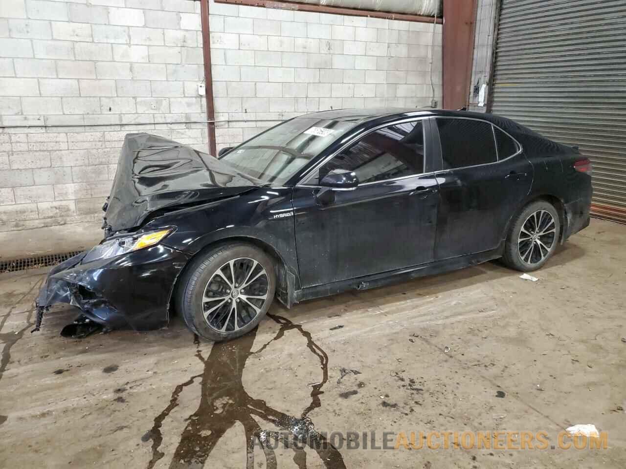 4T1B21HK0JU007325 TOYOTA CAMRY 2018