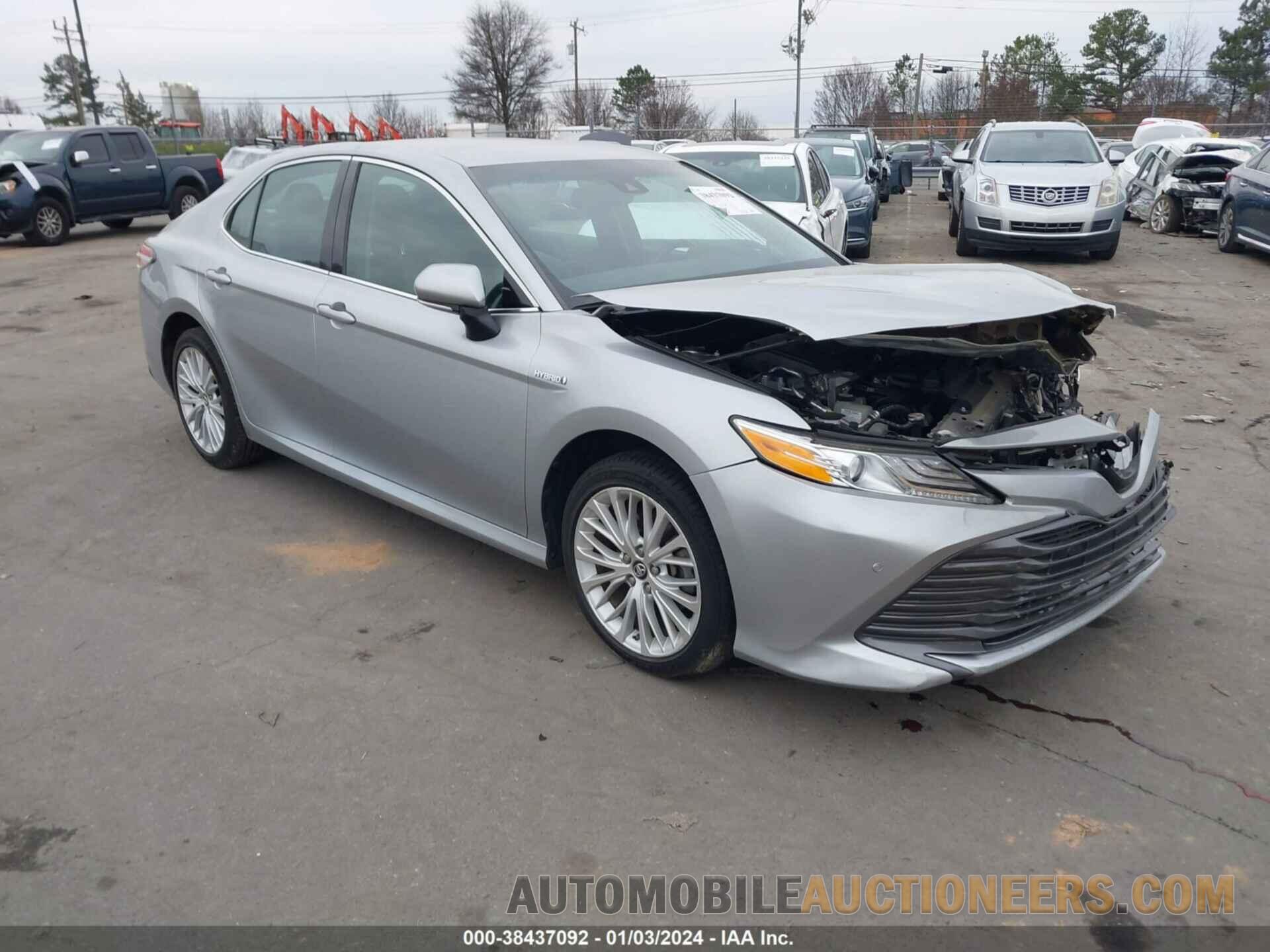 4T1B21HK0JU008541 TOYOTA CAMRY 2018