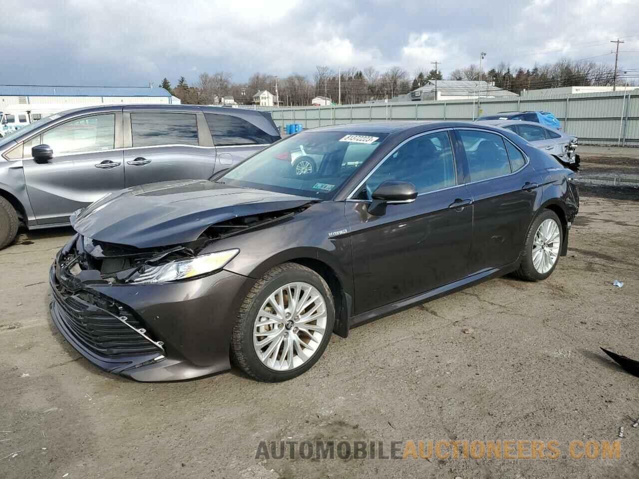 4T1B21HK0JU009088 TOYOTA CAMRY 2018