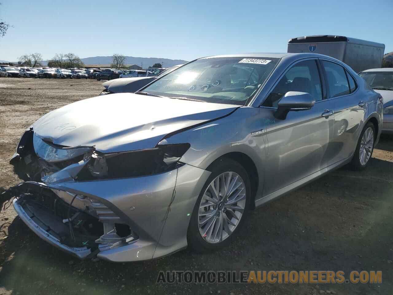 4T1B21HK0JU503192 TOYOTA CAMRY 2018