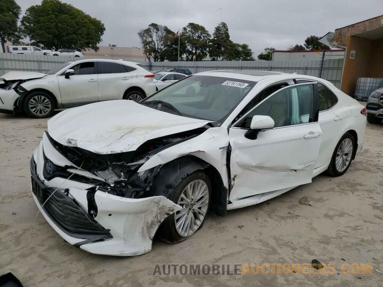 4T1B21HK0JU504858 TOYOTA CAMRY 2018