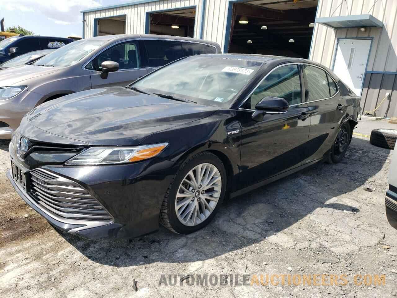 4T1B21HK0JU505704 TOYOTA CAMRY 2018