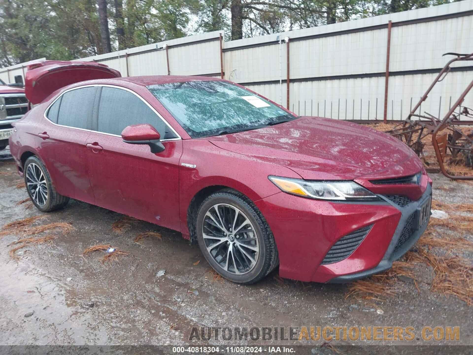 4T1B21HK0JU505797 TOYOTA CAMRY HYBRID 2018