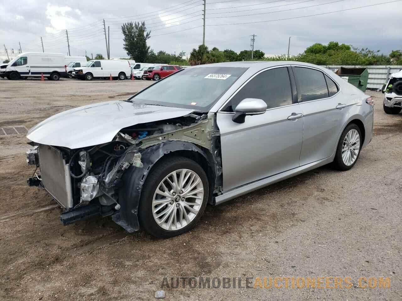 4T1B21HK0JU506111 TOYOTA CAMRY 2018