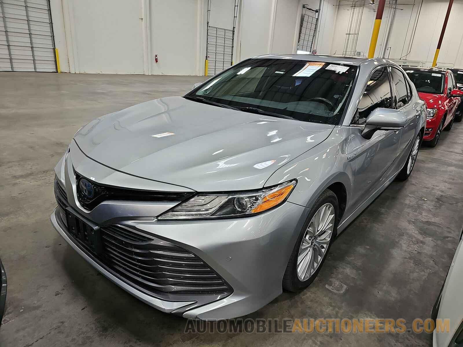 4T1B21HK0JU506190 Toyota Camry Hybrid 2018