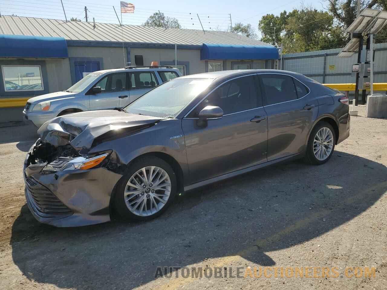 4T1B21HK0KU518227 TOYOTA CAMRY 2019