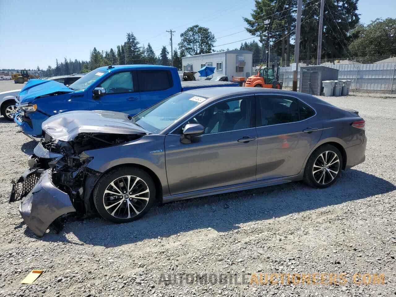 4T1B21HK1JU006667 TOYOTA CAMRY 2018