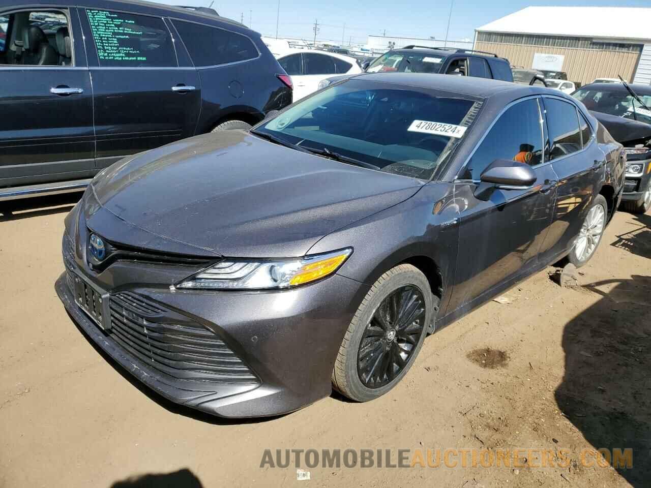 4T1B21HK1JU008676 TOYOTA CAMRY 2018