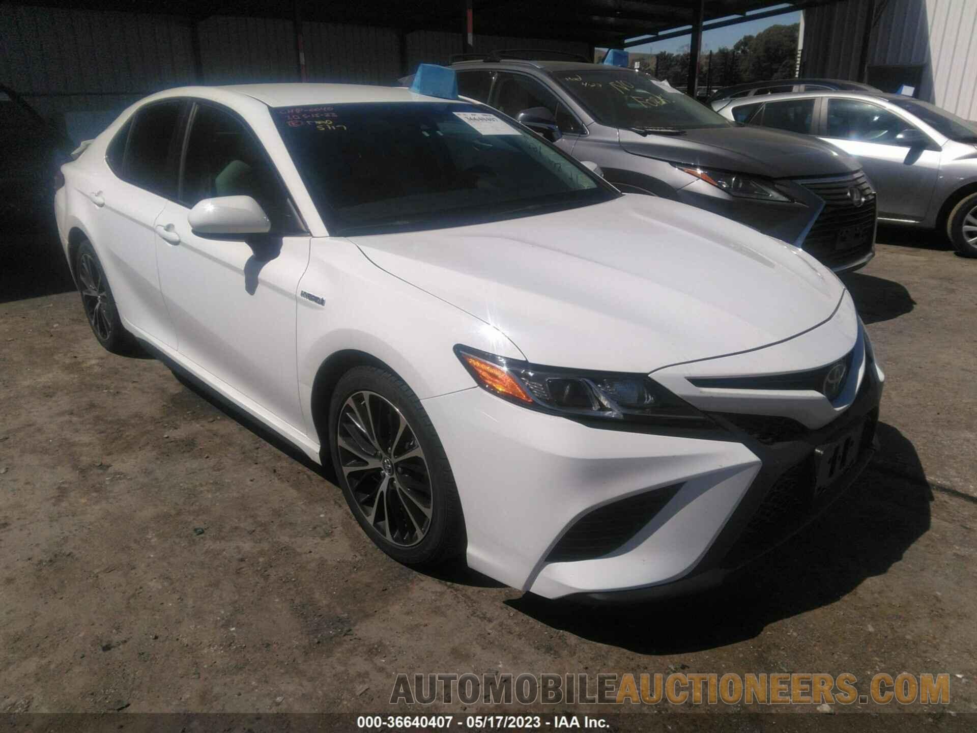 4T1B21HK1JU502133 TOYOTA CAMRY 2018