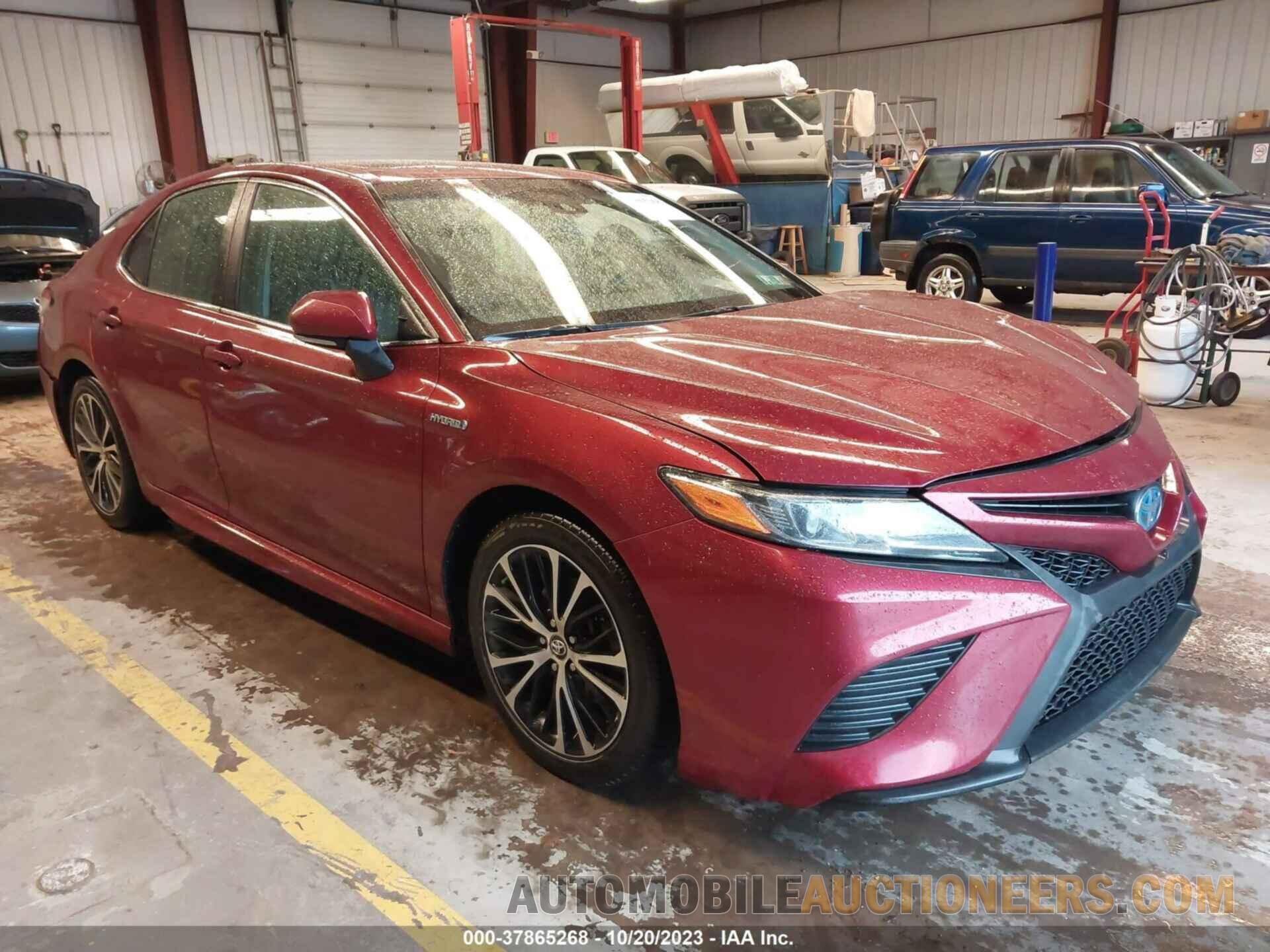 4T1B21HK1JU502276 TOYOTA CAMRY 2018