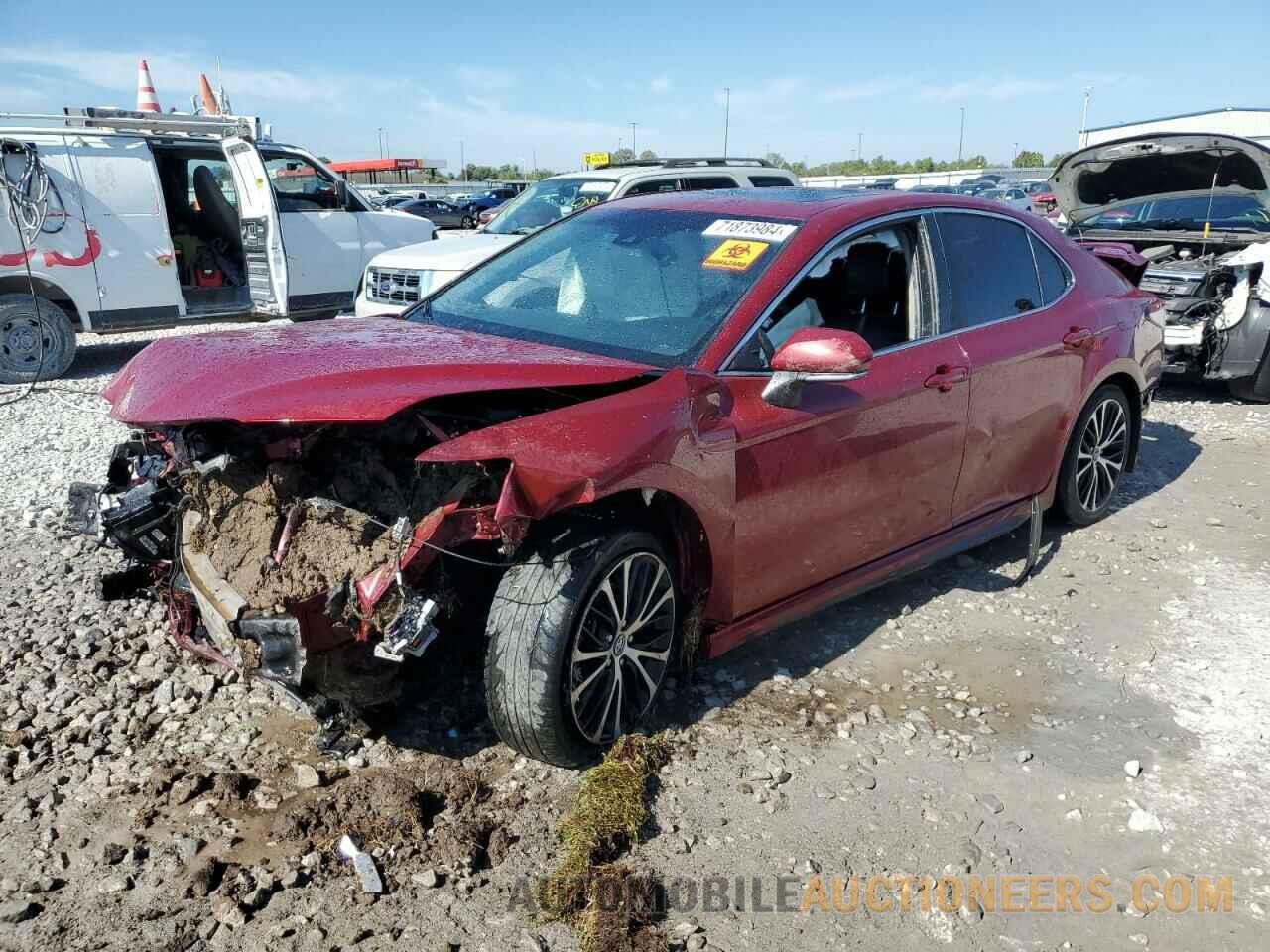 4T1B21HK1JU506974 TOYOTA CAMRY 2018