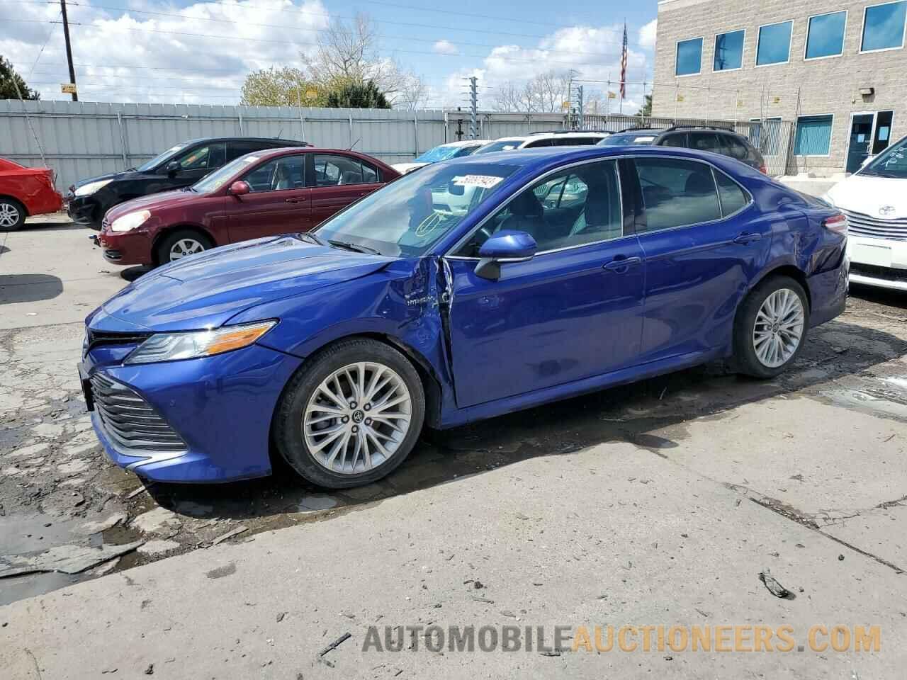 4T1B21HK1JU508093 TOYOTA CAMRY 2018