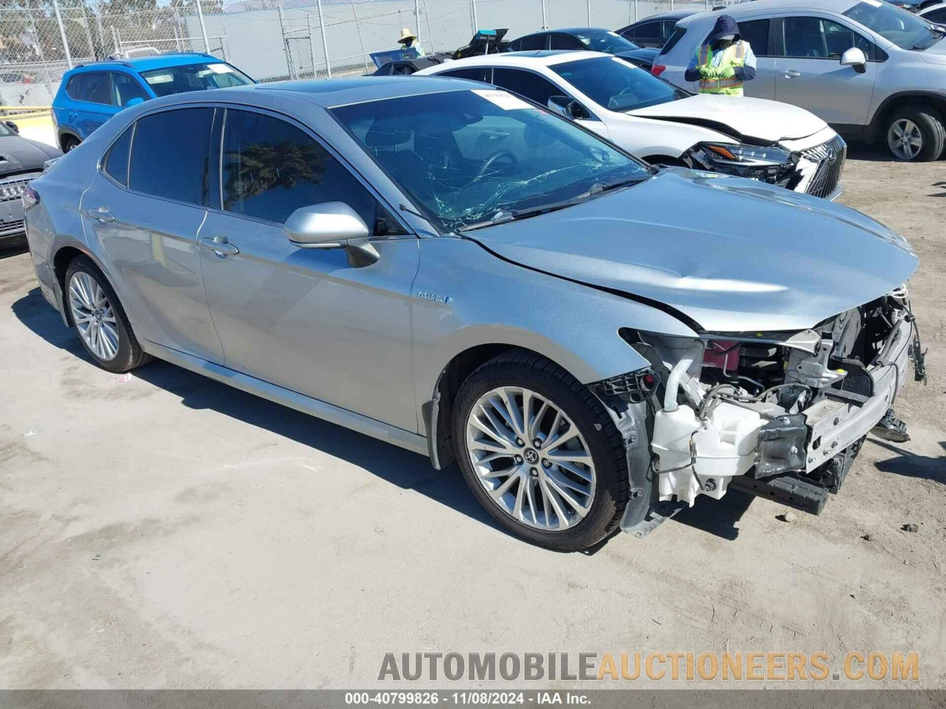 4T1B21HK2JU003762 TOYOTA CAMRY HYBRID 2018