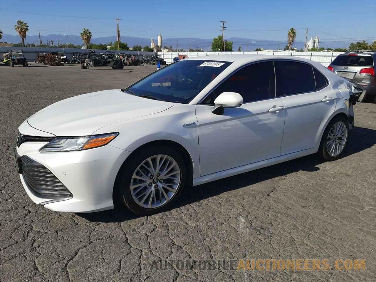 4T1B21HK2JU006015 TOYOTA CAMRY 2018