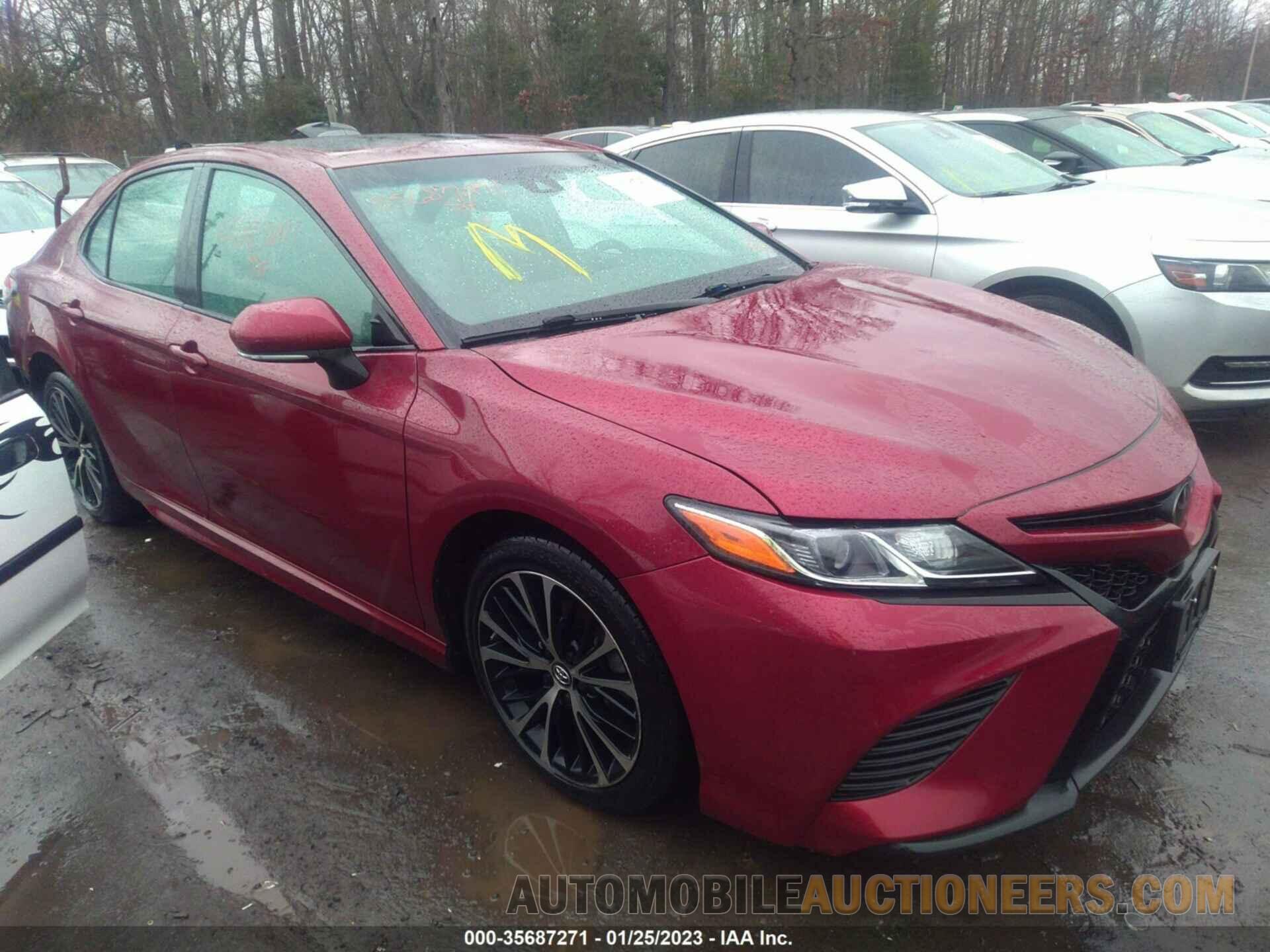 4T1B21HK2JU500570 TOYOTA CAMRY 2018