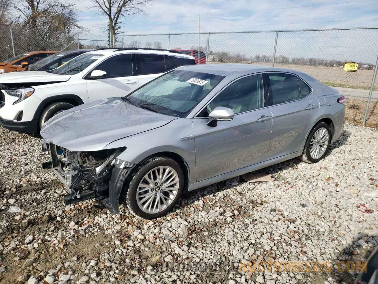 4T1B21HK2JU506899 TOYOTA CAMRY 2018