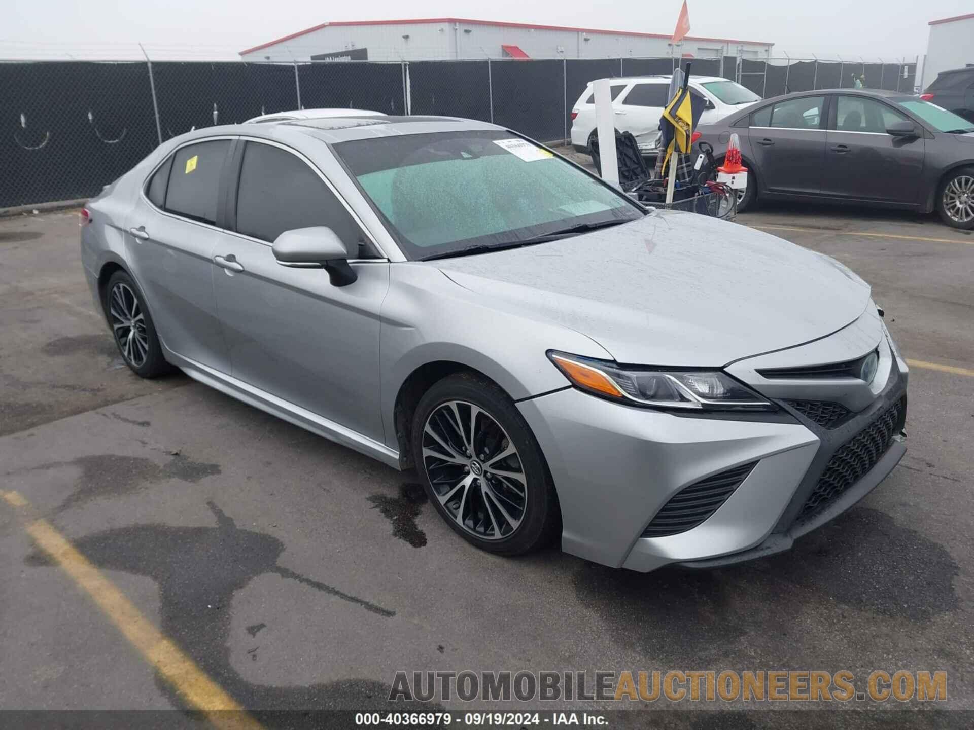 4T1B21HK2JU508300 TOYOTA CAMRY 2018