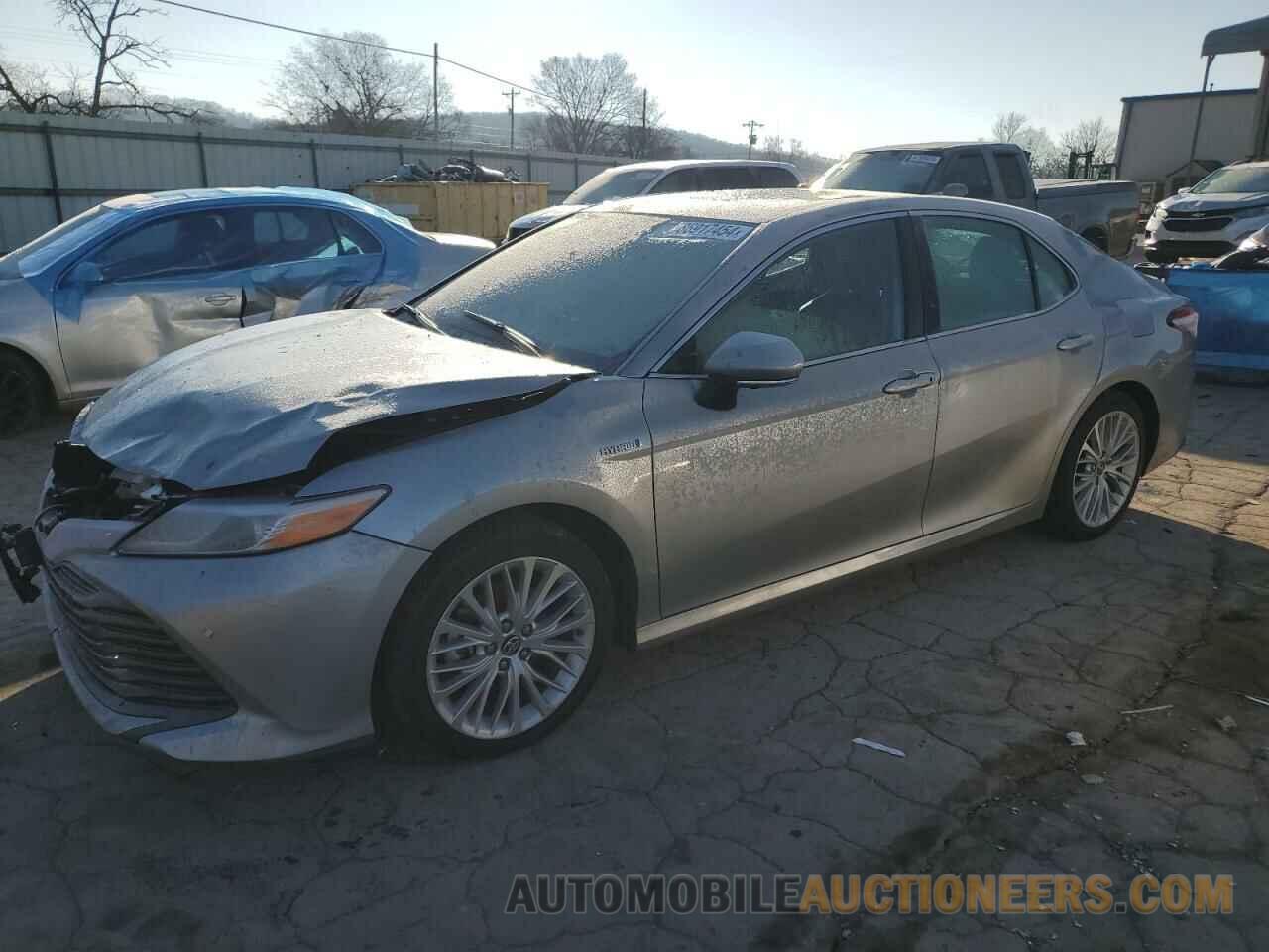 4T1B21HK2KU010695 TOYOTA CAMRY 2019