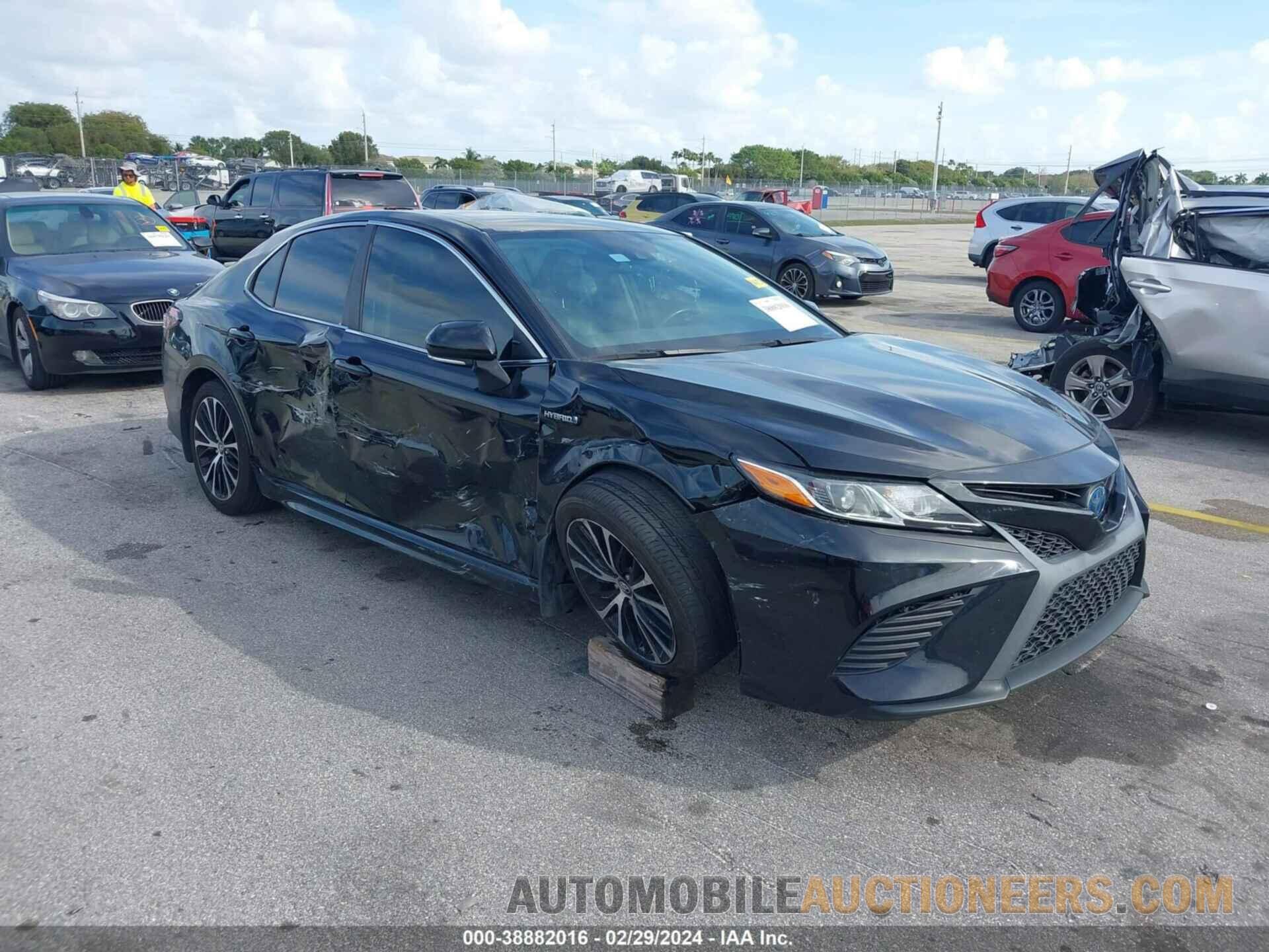 4T1B21HK2KU013886 TOYOTA CAMRY HYBRID 2019