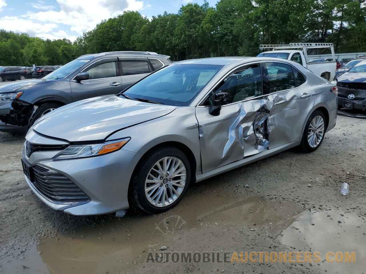 4T1B21HK3JU003382 TOYOTA CAMRY 2018