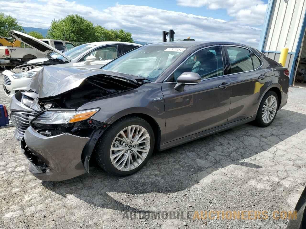 4T1B21HK3JU005147 TOYOTA CAMRY 2018