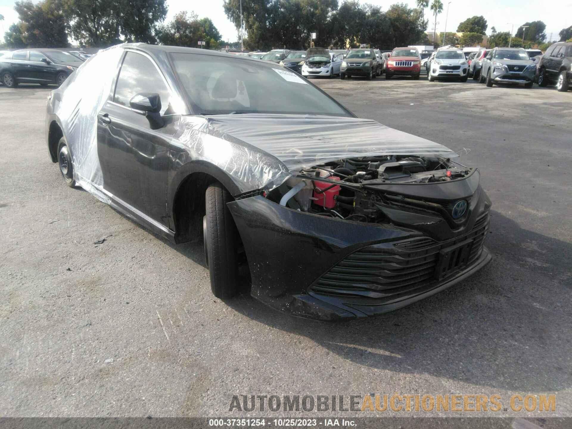 4T1B21HK3JU506801 TOYOTA CAMRY 2018