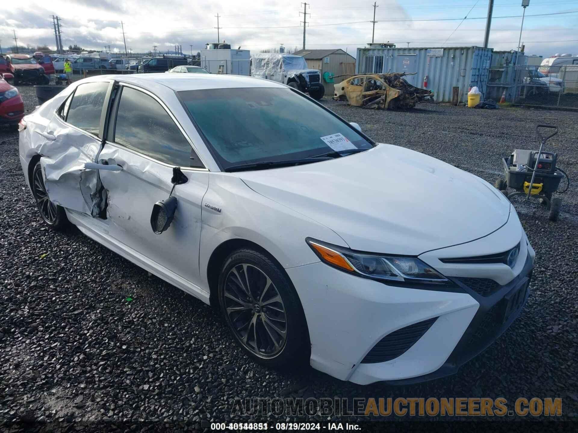 4T1B21HK3JU510251 TOYOTA CAMRY HYBRID 2018