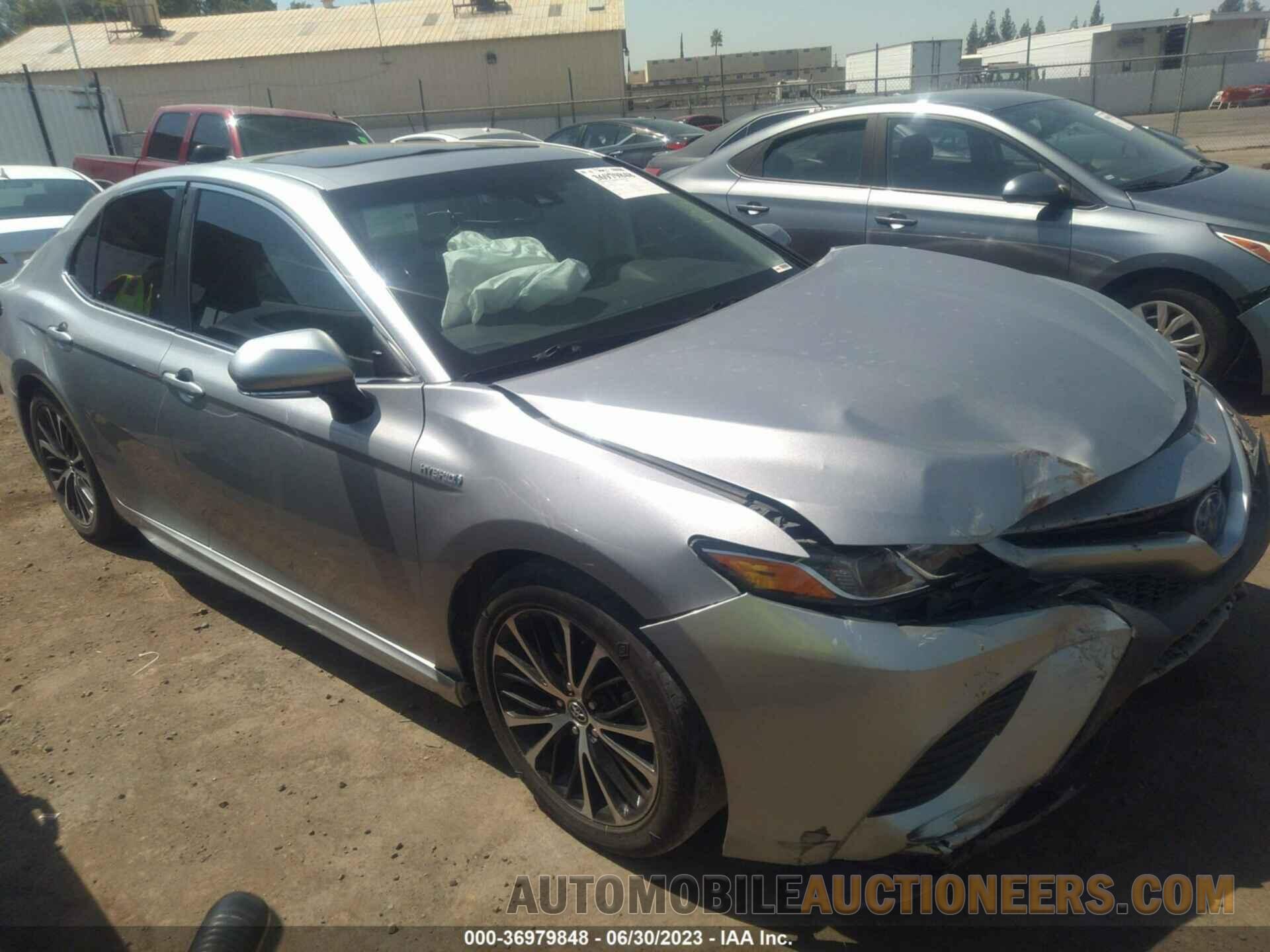 4T1B21HK3JU510525 TOYOTA CAMRY 2018